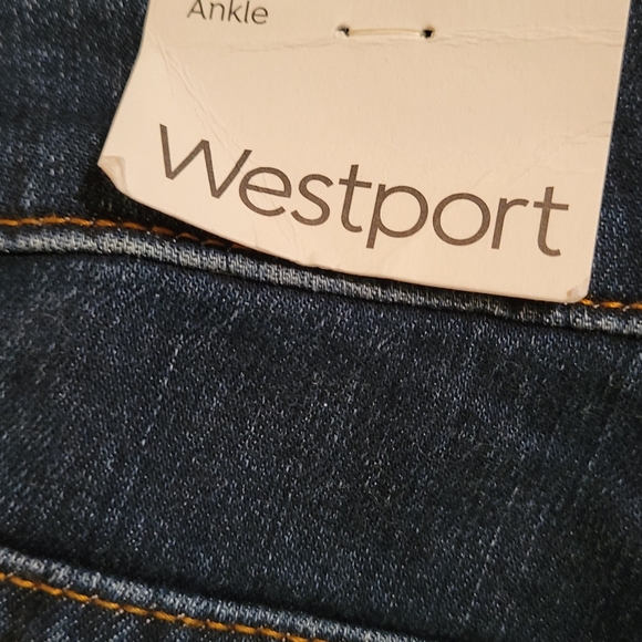 Westport Signature Straight Ankle Women's size 14 Dark Blue denim jeans - Picture 3 of 7